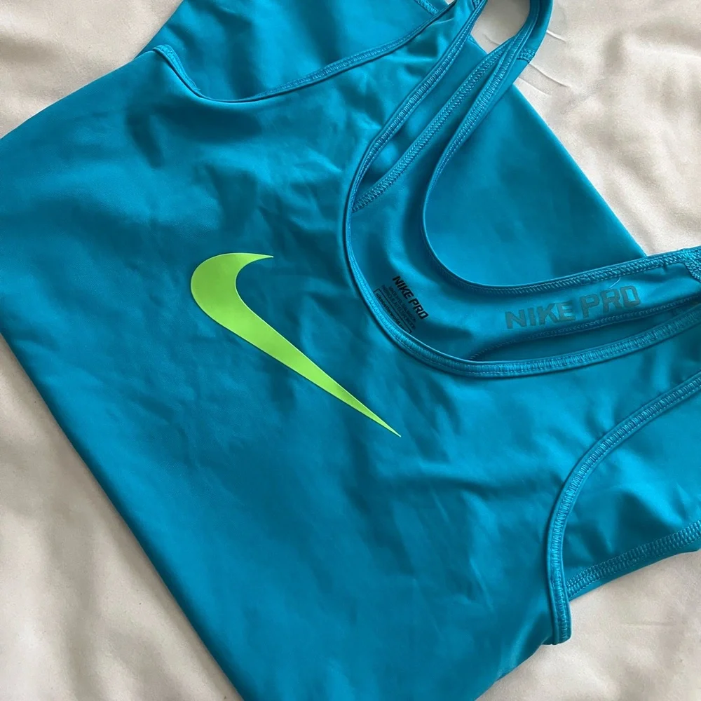 Nike pro sleeveless compression tank tops xs - Picture 7 of 10